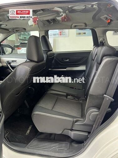 Toyota Veloz TOP 2025  -HT VAY GIÁ THƯƠNG LƯỢNG