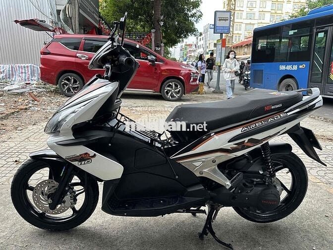 Air Blade 2009 UP THÁI, XE ĐẸP KENG, MÁY ÊM RU
