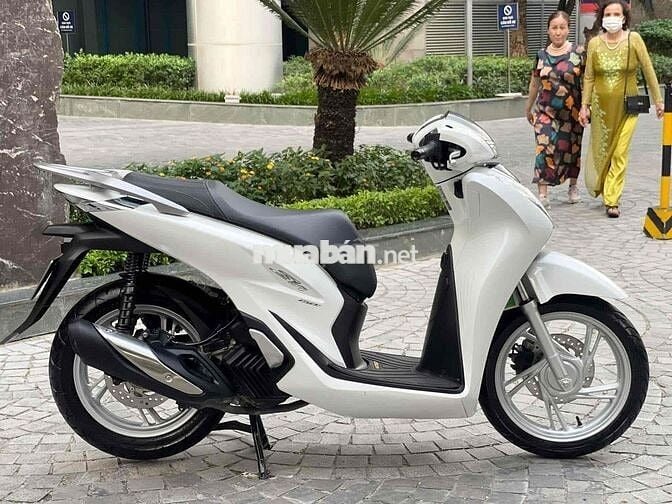 SH150 ABS 2021 zin chất - Trả trước 50tr nhận xe✅