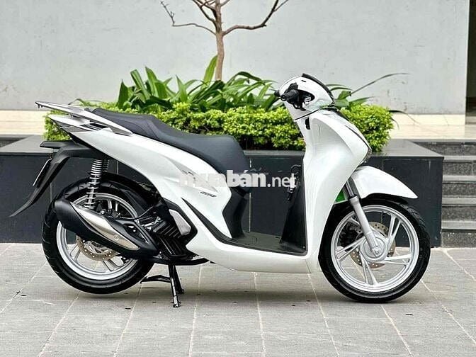 Honda Sh 160i CBS Dki 8/2025 chạy 1900Km như mới