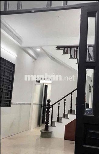CHO THUÊ NHÀ 2 LẦU 4 phòng ngủ 2 wc nhà y hình