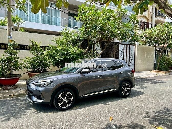 MG HS LUX 2024  - 11000 km