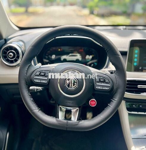 MG HS LUX 2024  - 11000 km