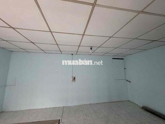 cho thuê nhà 5x16m, hẻm xe tải, sát song hành, Q12. 8tr