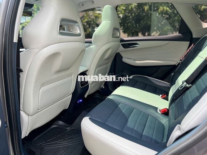 MG HS LUX 2024  - 11000 km