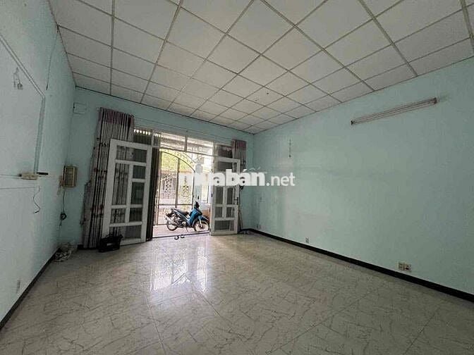 cho thuê nhà 5x16m, hẻm xe tải, sát song hành, Q12. 8tr