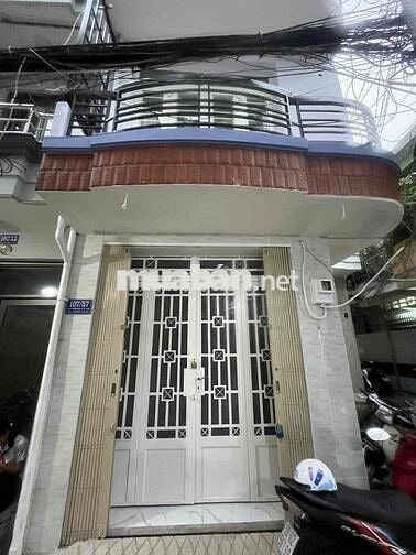 Cần cho thuê nhà ở nguyên căn 1 trệt 2 lầu ở Ni Sư Huỳnh Liên, TB