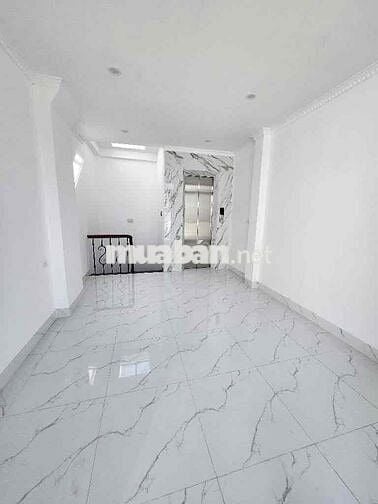 B.ÁN NHÀ MỚI VỀ Ở NGAY,DT:32M x 6 T