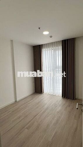 Cho thuê căn hộ chung cư 3PN mặt tiền Quốc Lộ 13