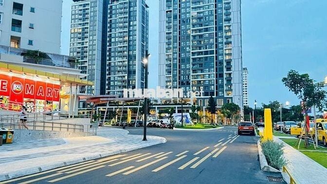Cho thuê Shop Phú Mỹ Hưng, Q7, góc đường số 19 giao Nguyễn Lương Bằng