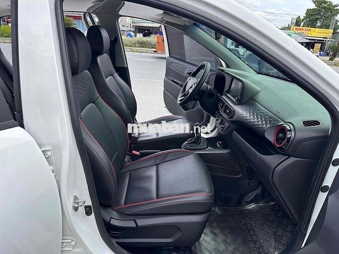 Hyundai Grand i10 2022 1.2 AT bản Full - 52000 km