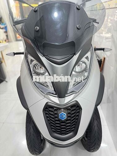 Piaggio MP3 400 HPE Sport 2022 – 3 banh chính hãng