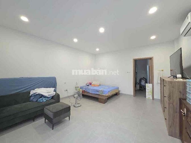 BÁN CHDV - PHAN VĂN TRỊ - ĐỐI DIỆN EMART