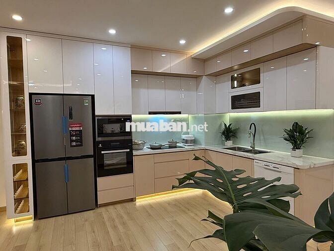 Chính chủ cho thuê Sky Garden 3,2PN, DT 80m2 ,Nhà mới 100% Mr.Cao Đoàn