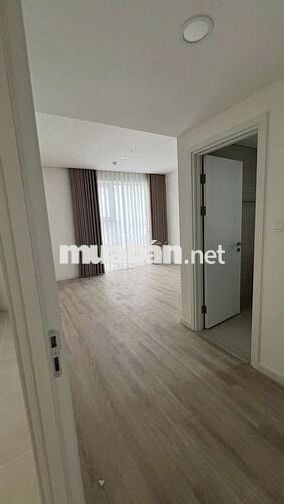 Cho thuê căn hộ chung cư 3PN mặt tiền Quốc Lộ 13