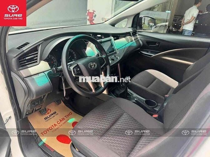 Toyota Innova 2022 E 2.0 MT - bảo hành Toyota