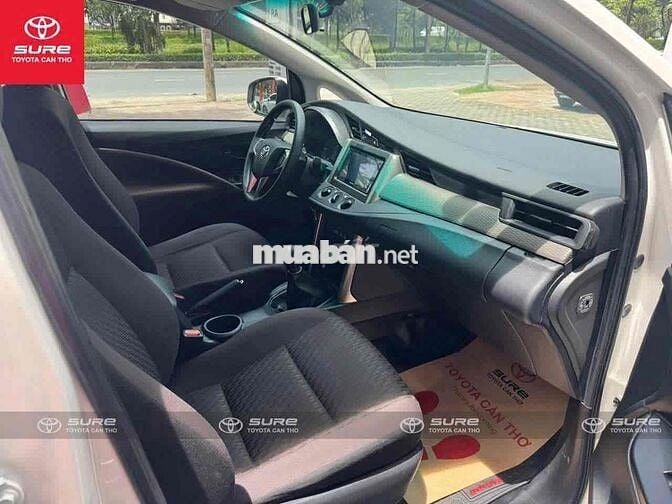 Toyota Innova 2022 E 2.0 MT - bảo hành Toyota