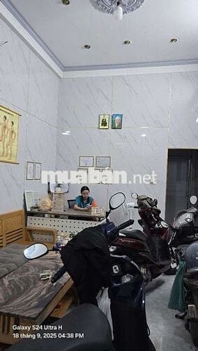 😜Cho thuê nhà 1trệt 1lầu 2pn 2wc 1bếp DT 4x13 nhà mới Tinh