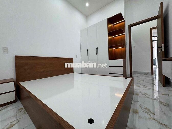 NHÀ ĐẸP ĐẦY ĐỦ NỘI THẤT - HẺM 311 NGUYỄN VĂN CỪ