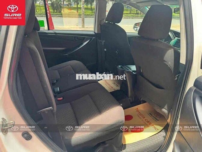 Toyota Innova 2022 E 2.0 MT - bảo hành Toyota
