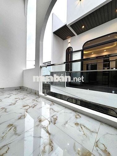 NHÀ ĐẸP ĐẦY ĐỦ NỘI THẤT - HẺM 311 NGUYỄN VĂN CỪ