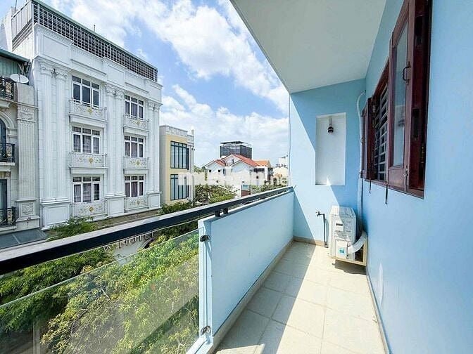 Cho thuê studio bancol siêu rộng gần cầu Nguyễn Văn Cừ