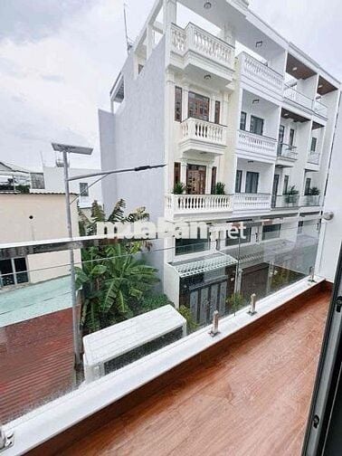🏡 Căn hộ 40m2 ban công đón nắng ngay phố Phan Xích Long, gần Quận 1, 3