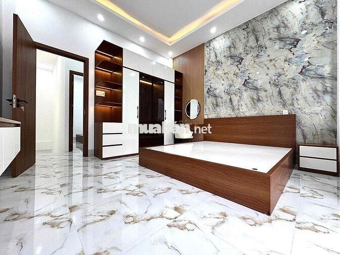 NHÀ ĐẸP ĐẦY ĐỦ NỘI THẤT - HẺM 311 NGUYỄN VĂN CỪ