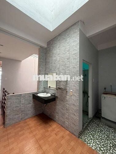 Bán nhà mặt tiền Tô Hiến Thành- Nha Trang