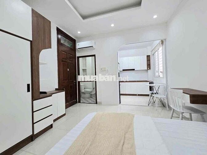 Khai trương căn hộ 1PN Ban công MỚI Q10 gần ĐH Kinh tế UEH, ĐH Hoa Sen