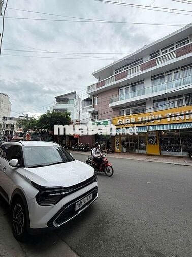 Bán nhà mặt tiền Tô Hiến Thành- Nha Trang