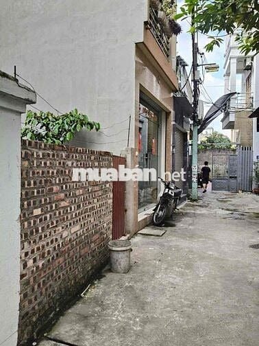 Mảnh đất vuông đẹp ở Giang Biên 46m2 x mt 3.5 giá chỉ 3.5 tỷ