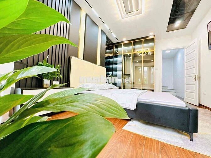 Chỉ Hơn 7 Tỷ - Bán Nhà Võ Chí Công - 35M2 - 2 Mặt Thoáng - Nhà Đẹp Chỉ Hơn 7 Tỷ - Bán Nhà Võ Chí Công - 35M2 - 2 Mặt Thoáng - Nhà Đẹp