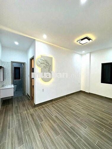 NHÀ NGAY UỶ BAN NHÂN DÂN PHƯỜNG TÂN TRIỀU MỚI 650TR NHẬN NHÀ Ở NGAY