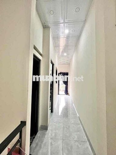 Đường 8m thông. DT 4x17. Nhà 2 tầng. Cạnh Bến Xe Miền Tây. Giá 4,x tỷ