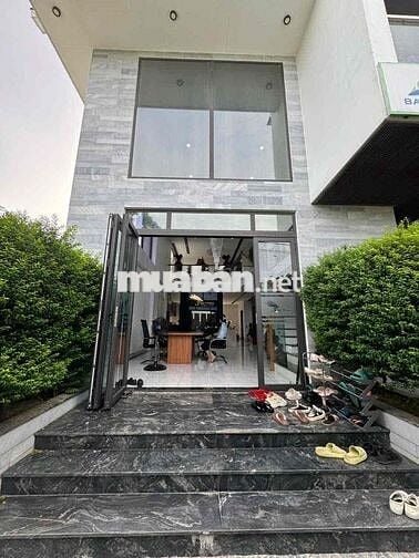 chính chủ bán villa view sông NGUYỄN ĐÌNH THI , Hoà Xuân