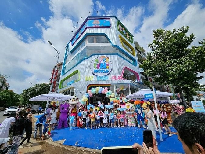 Cho Thuê Nhà Góc 2MT 93-95 Nguyễn Thị Thập, Phường Tân Hưng, Quận 7