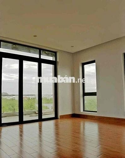 chính chủ bán villa view sông NGUYỄN ĐÌNH THI , Hoà Xuân