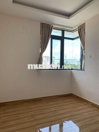 Cho thuê phòng trọ có ban công, máy lạnh gần kcx quận 7