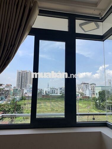 Cho thuê phòng trọ có ban công, máy lạnh gần kcx quận 7