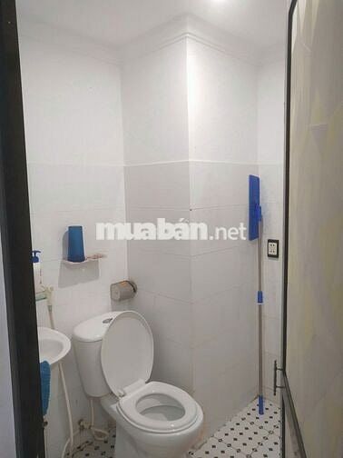 Cho thuê nhà nguyên căn 353/2a Huỳnh Văn Bánh, Phường 13, Phú Nhuận