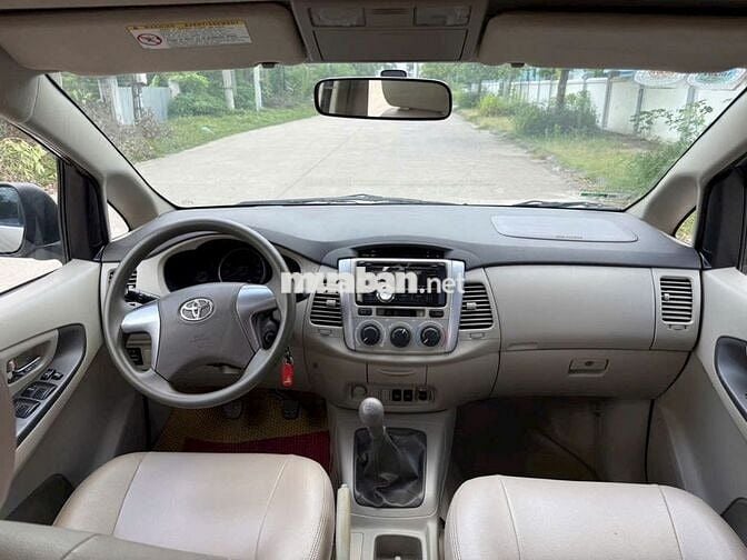 Toyota Innova 2015  - 10000 km,số sàn