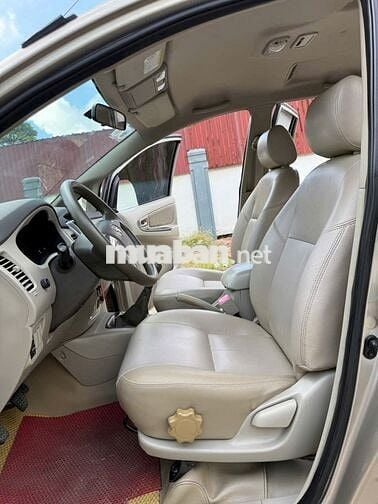 Toyota Innova 2015  - 10000 km,số sàn