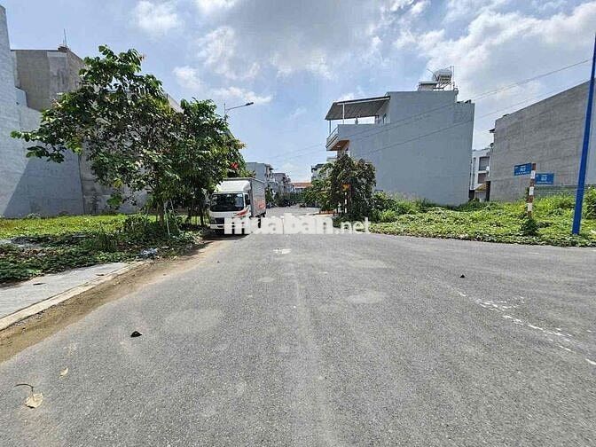 Đất góc 2 mặt tiền Đông Hòa C, P Đông Hòa, Tp Dĩ An.