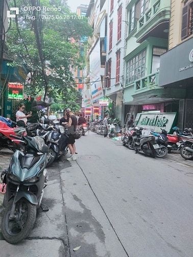 Bán nhà phố Thái Hà, Đống Đa 68m, 7 tầng, mt 4.4m. Giá: 37.5 tỷ