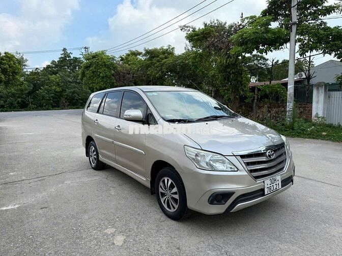 Toyota Innova 2015  - 10000 km,số sàn