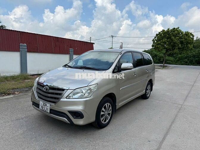 Toyota Innova 2015  - 10000 km,số sàn