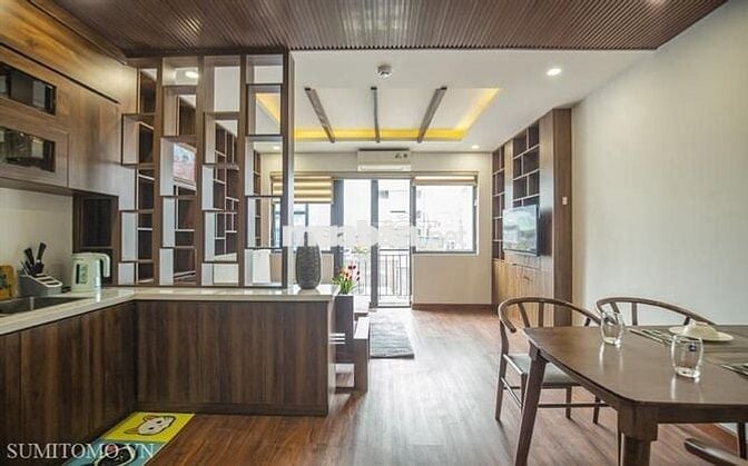 Tòa nhà Sumitomo,mặt phố Linh Lang,trung tâm khu người Nhật tại Hà Nội