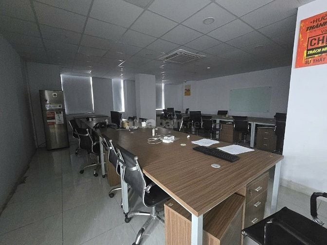 Cho thuê văn phòng Phú Nhuận, giá chỉ từ 53 triệu - nội thất sẵn có