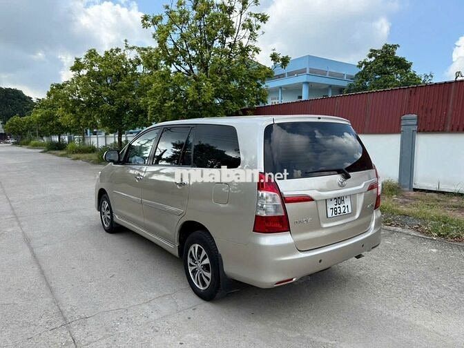 Toyota Innova 2015  - 10000 km,số sàn